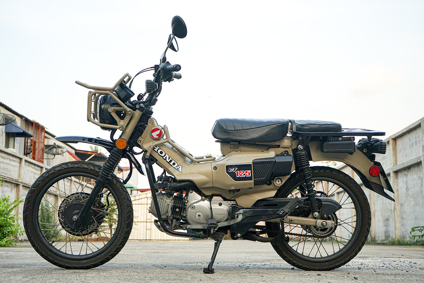 AIR FILTER COVER PLASTIC ABS BLACK FOR HONDA CT125 TRAIL125 HUNTER CUB 2020 - 2025