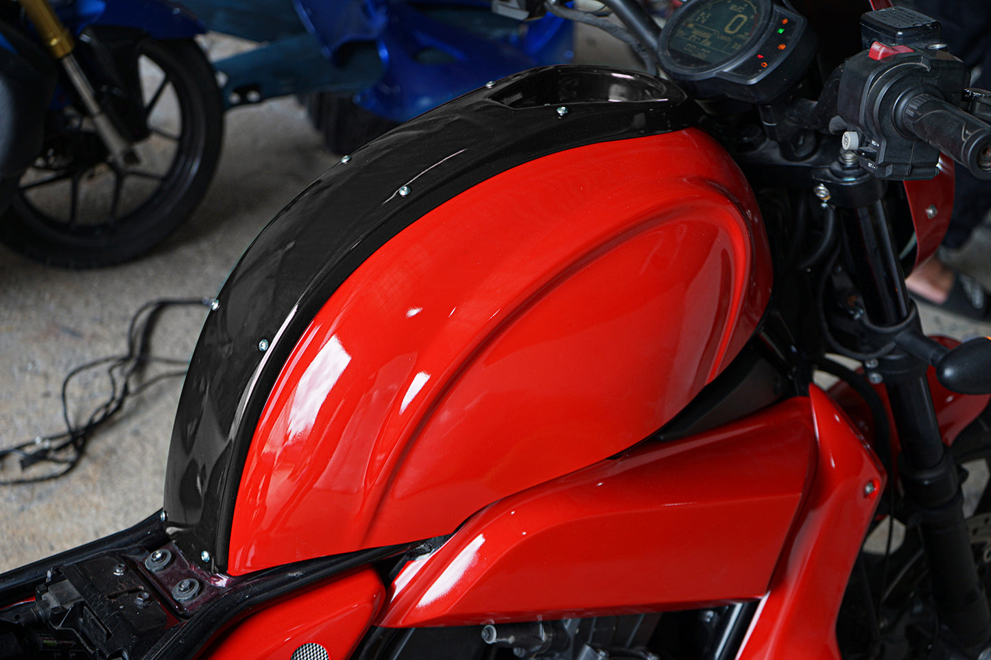 CUSTOM FIT FUEL TANK COVER RED + BLACK FOR HONDA REBEL CMX 1100 2021-2025