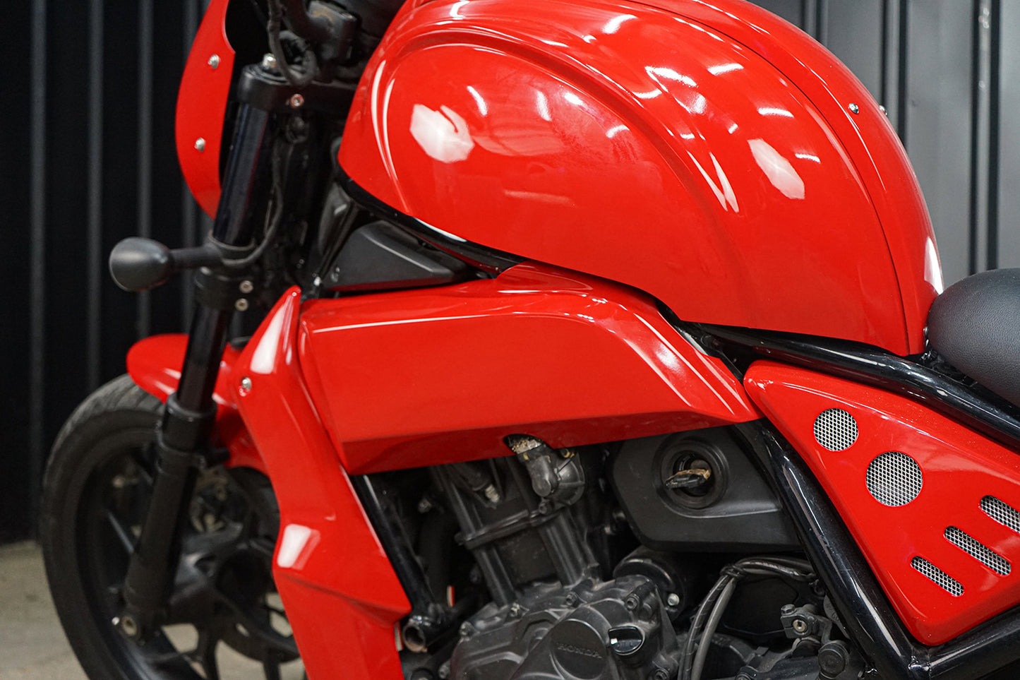 SIDE FRAME FAIRING COVER ENGINE GUARD V.1 RED FOR HONDA REBEL CMX 1100 2021-2025