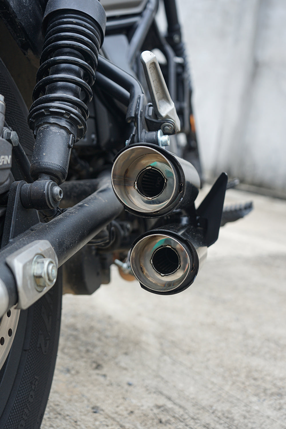 SHORT DOUBLE DUAL EXHAUST PIPE MOUNT SYSTEM HONDA REBEL CMX300 2017-2025