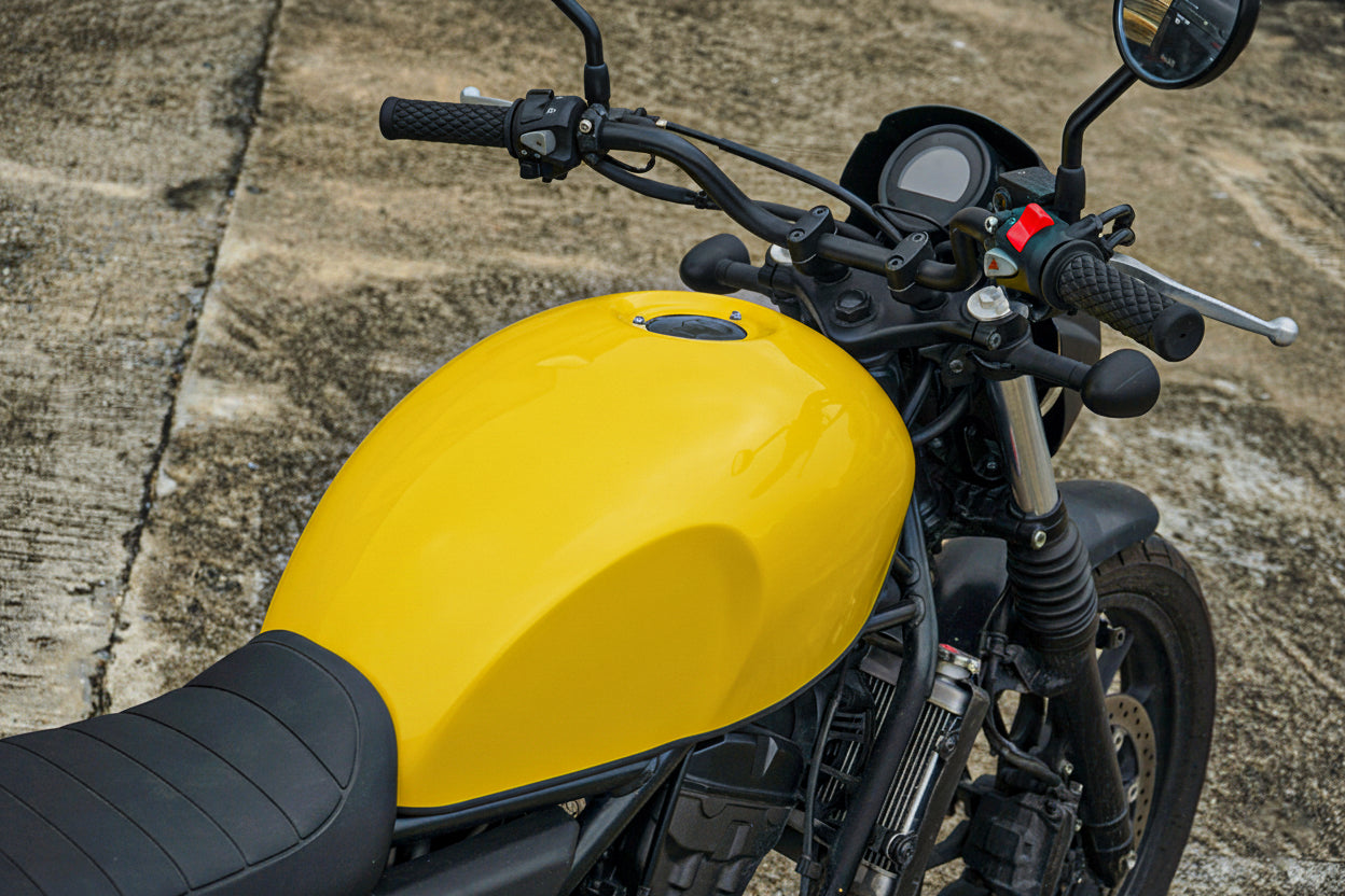 COVER FUEL OIL TANK  YELLOW V.6 FIT FOR HONDA SCL CL 300 500 2023-2025