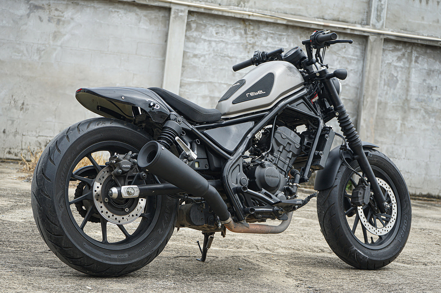 Black Slip-On Exhaust System Muffler Pipe Honda Rebel 300 2017-2025