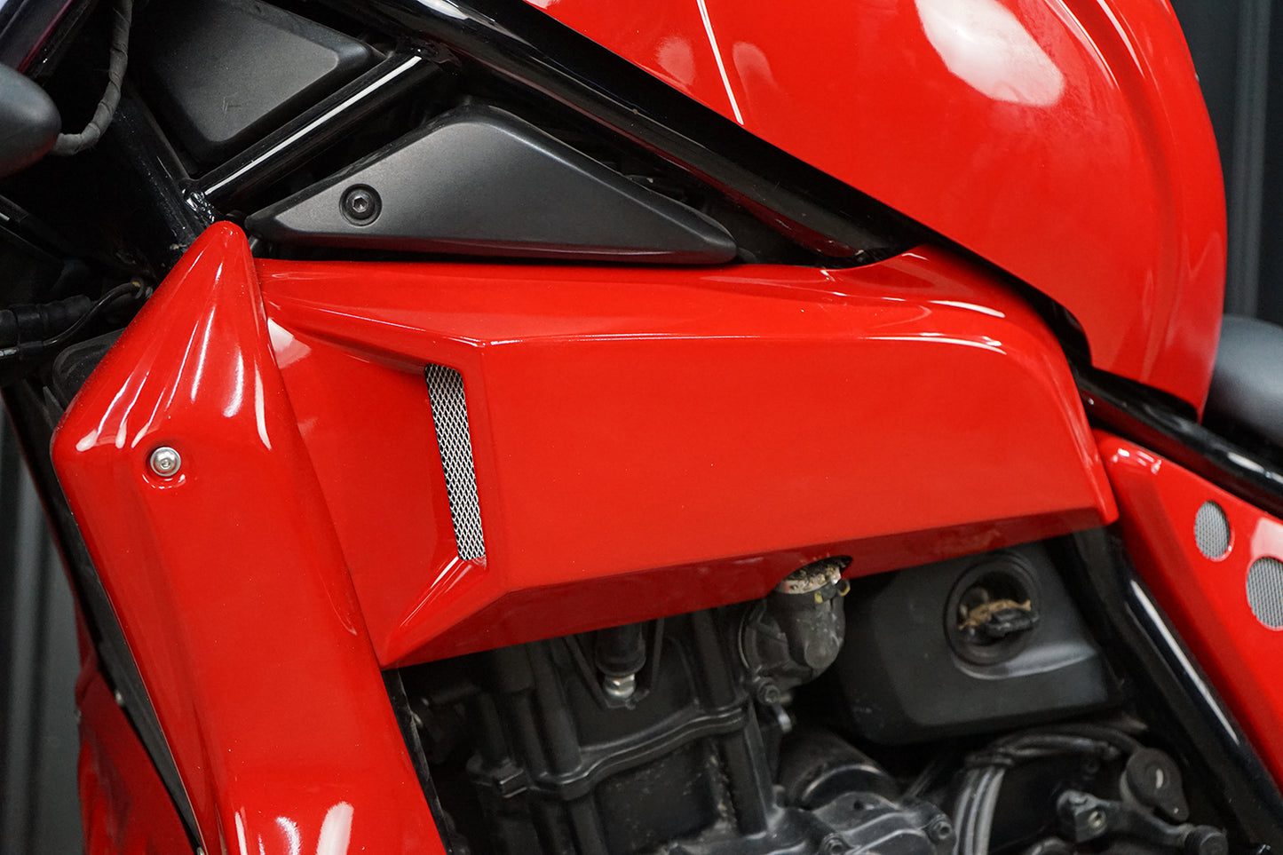 SIDE FRAME FAIRING COVER ENGINE GUARD V.1 RED FOR HONDA REBEL CMX 1100 2021-2025