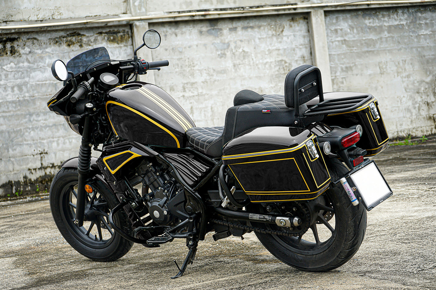 REAR RACK BOX BAG LUGGAGE CARRY LH+RH BLACK FOR HONDA REBEL 300&500 2017-2025