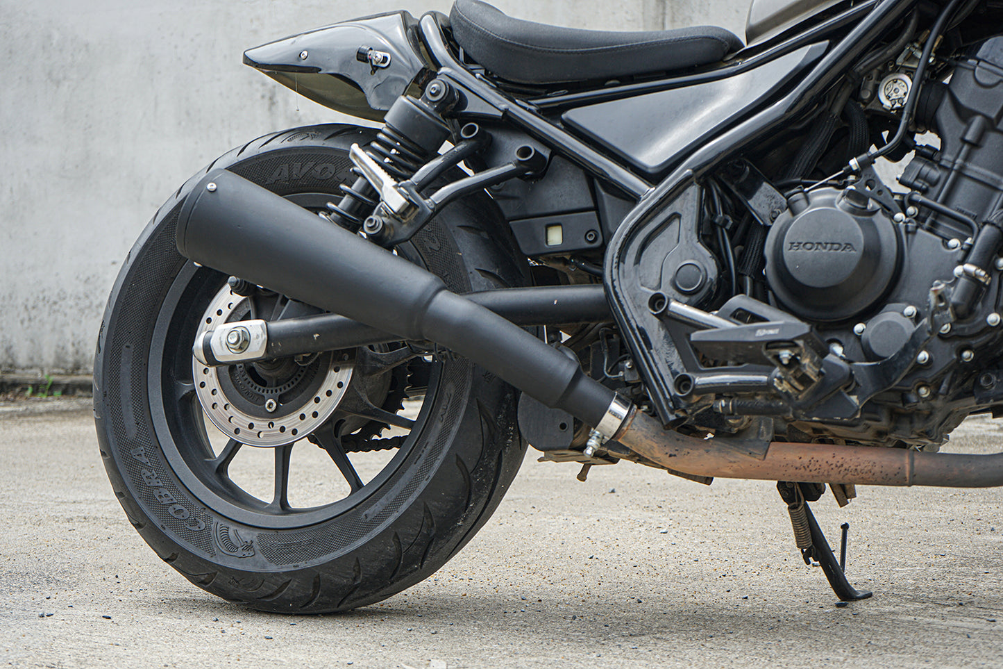 Black Slip-On Exhaust System Muffler Pipe Honda Rebel 300 2017-2025