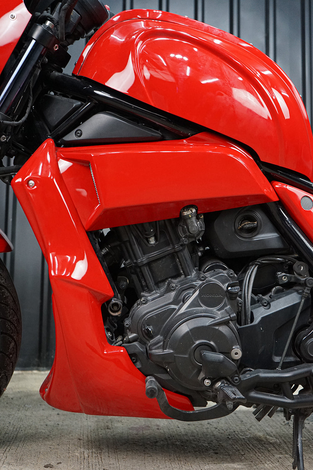 SIDE FRAME FAIRING COVER ENGINE GUARD V.1 RED FOR HONDA REBEL CMX 1100 2021-2025