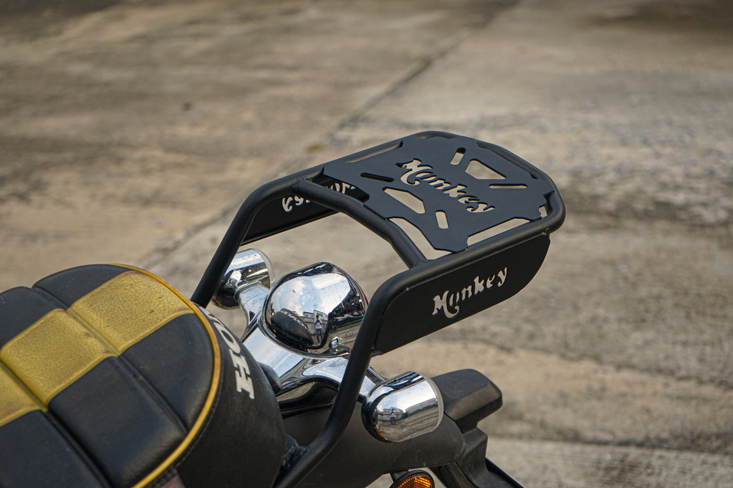 MATTE BLACK REAR CASE RACK LUGGAGE FIT FOR HONDA Z125 MONKEY125 2018-2025