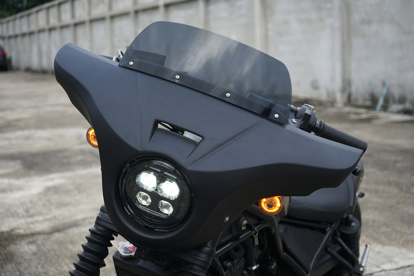 Front Batwing Fairing Windshield Matte Black Honda Rebel CMX 300 (2020-2024)