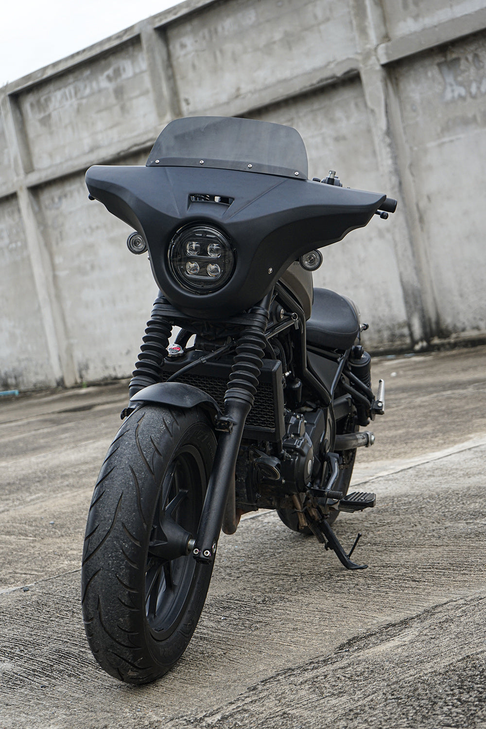 Front Batwing Fairing Windshield Matte Black Honda Rebel CMX 300 (2020-2024)